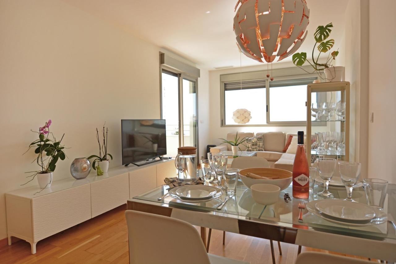 Luxury Beachfront Penthouse By Nras Ел Кампело Екстериор снимка