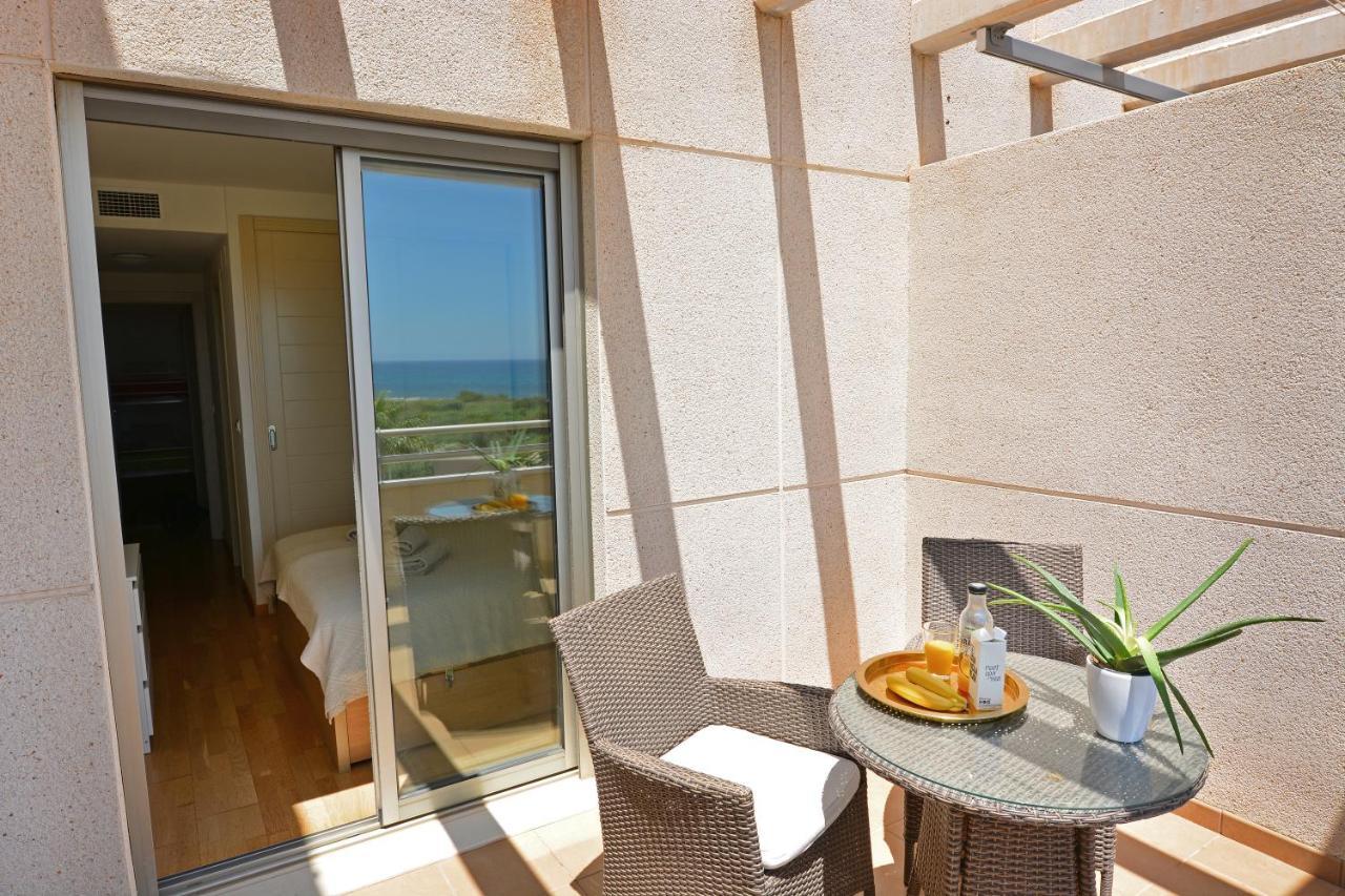 Luxury Beachfront Penthouse By Nras Ел Кампело Екстериор снимка