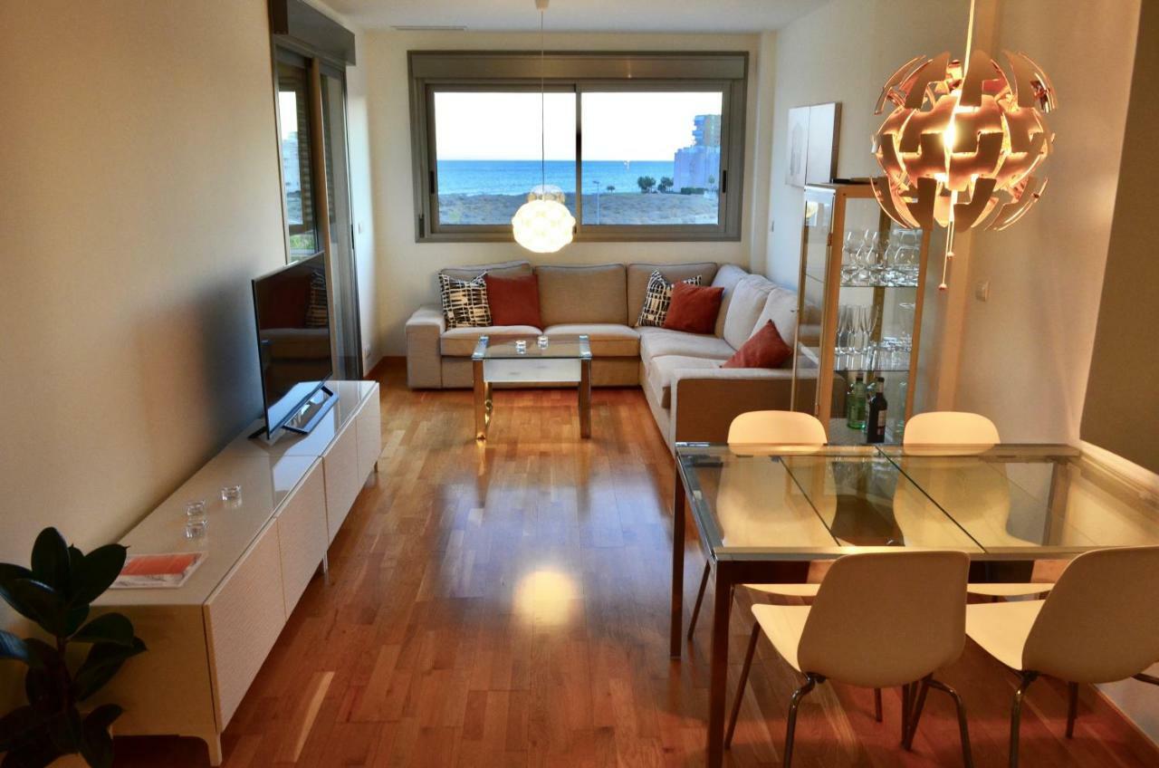Luxury Beachfront Penthouse By Nras Ел Кампело Екстериор снимка